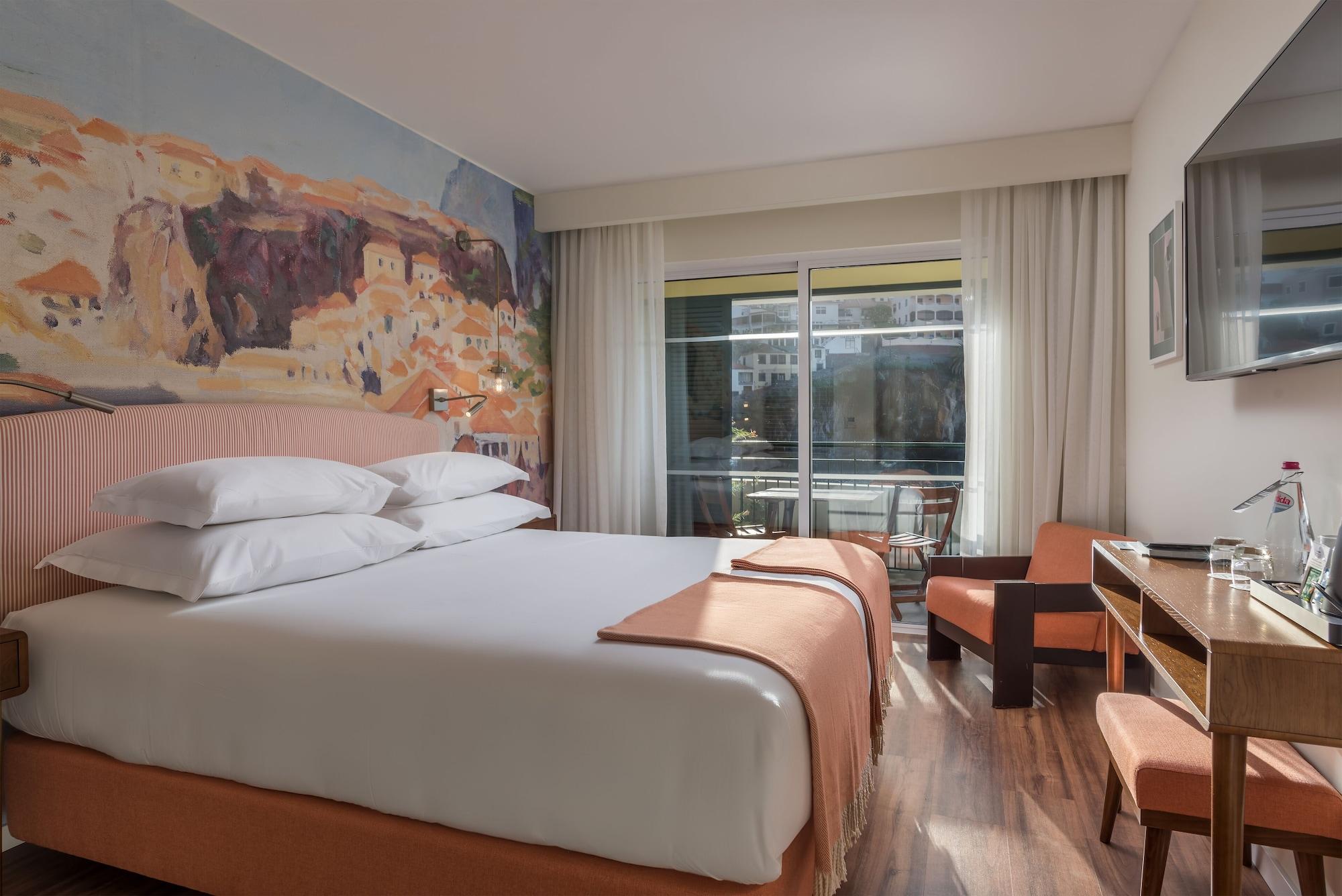 เปสตานา เชอร์ชิลเบย์ Hotel กามารา ดิ โลบุช ภายนอก รูปภาพ