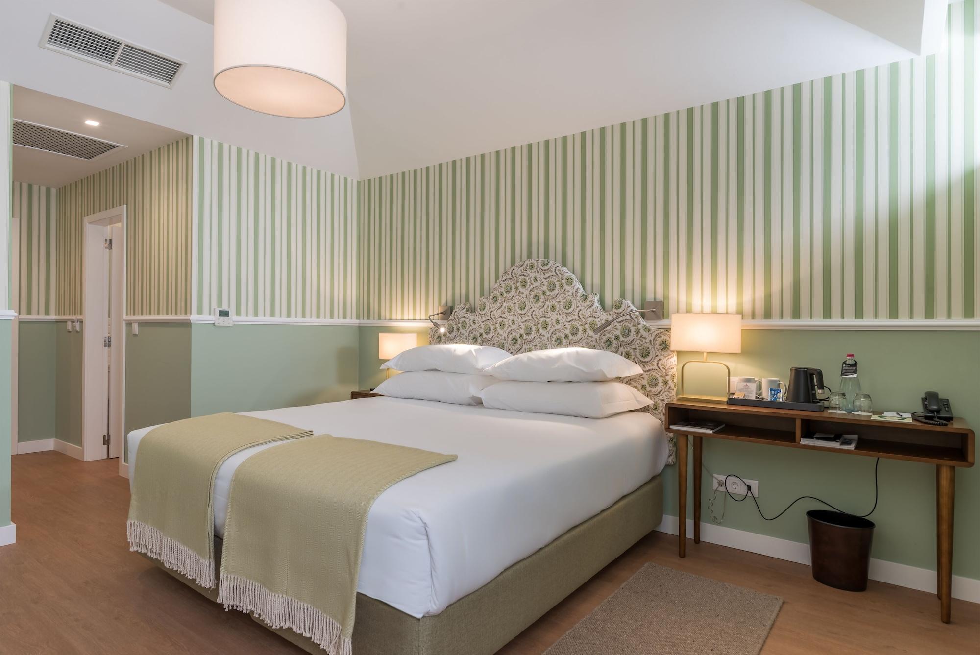 เปสตานา เชอร์ชิลเบย์ Hotel กามารา ดิ โลบุช ภายนอก รูปภาพ