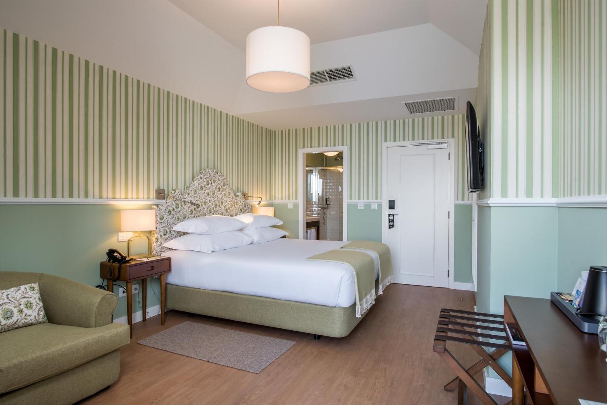 เปสตานา เชอร์ชิลเบย์ Hotel กามารา ดิ โลบุช ภายนอก รูปภาพ